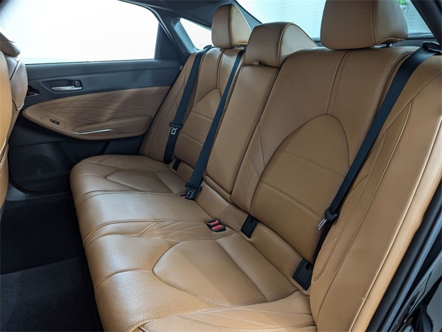 used 2019 Toyota Avalon Hybrid car, priced at $26,481