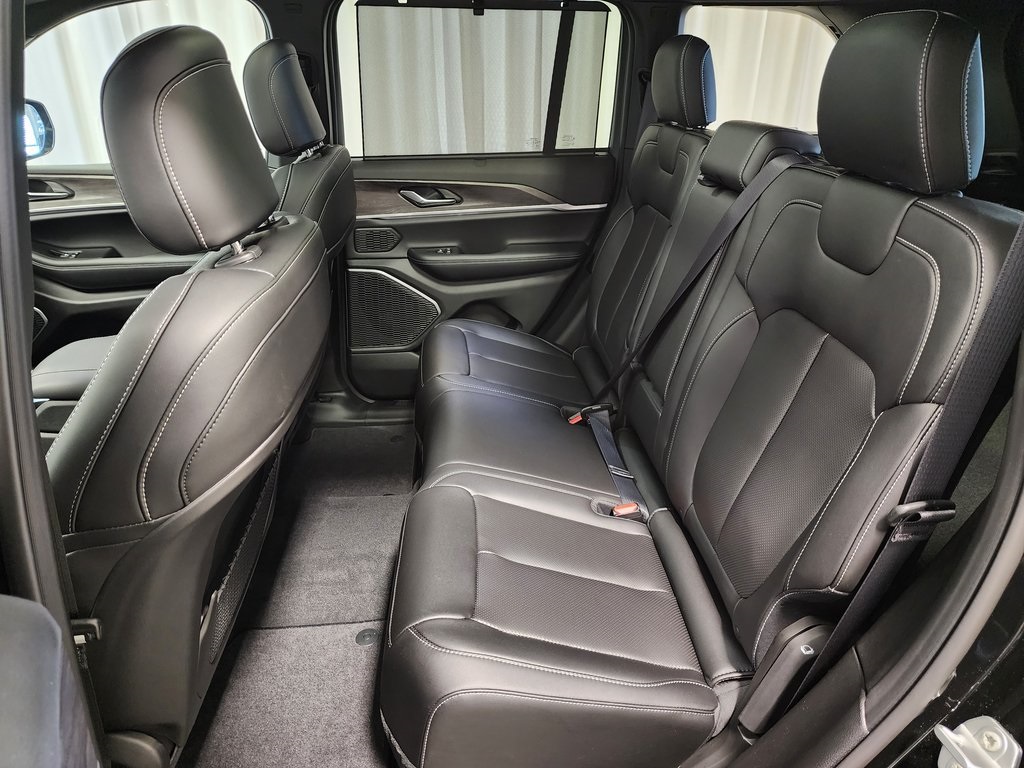 new 2025 Jeep Grand Cherokee car, priced at $56,499