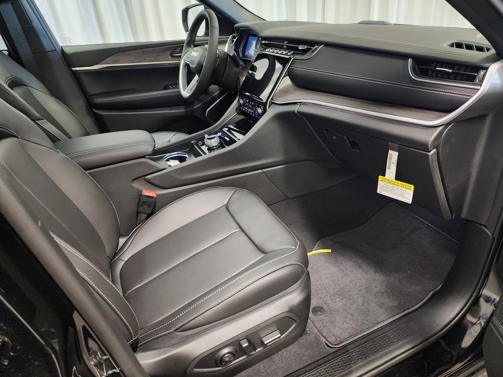 new 2025 Jeep Grand Cherokee car, priced at $56,499