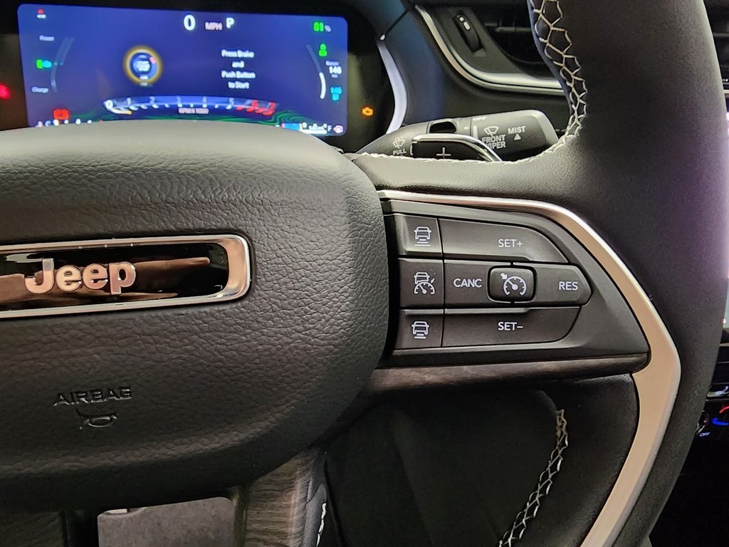 new 2025 Jeep Grand Cherokee car, priced at $56,499