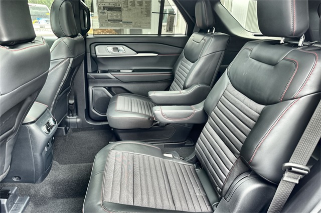 new 2025 Ford Explorer car, priced at $52,270