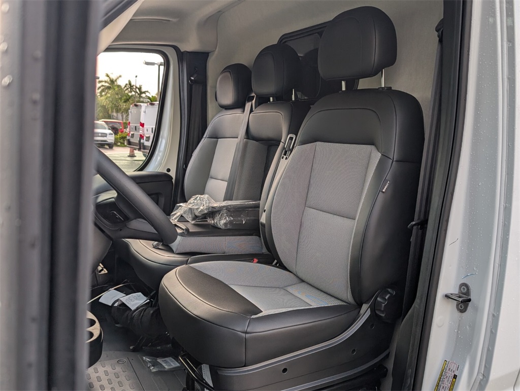 new 2025 Ram ProMaster 1500 car, priced at $45,307