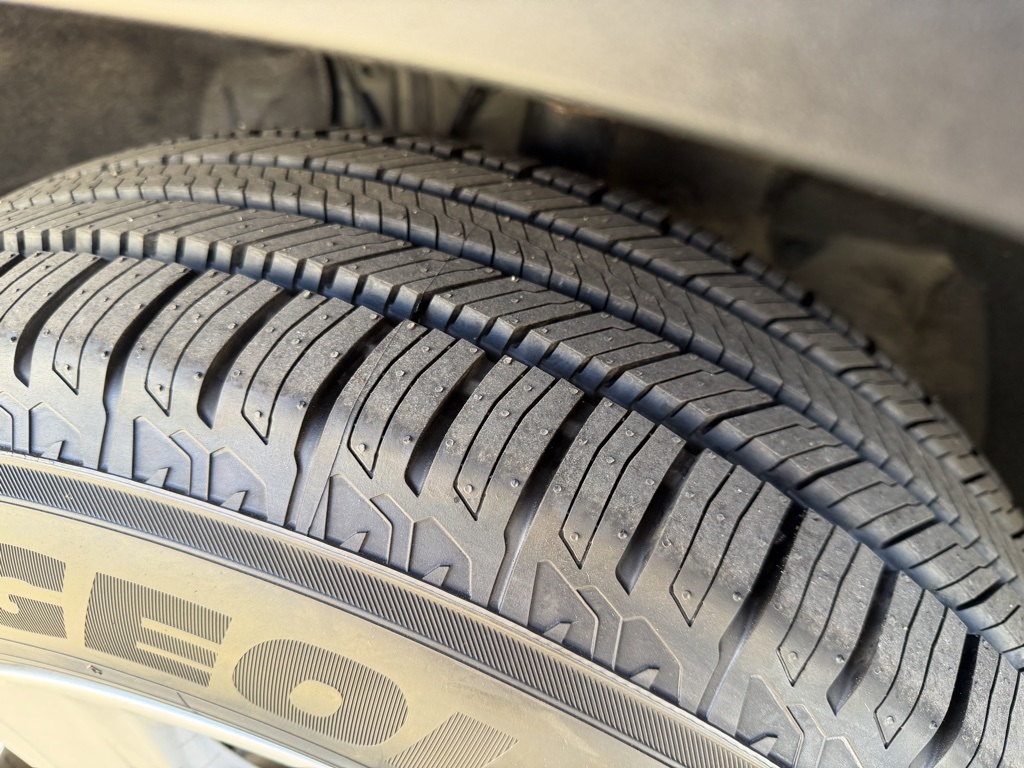 used 2022 Toyota Highlander car, priced at $31,903