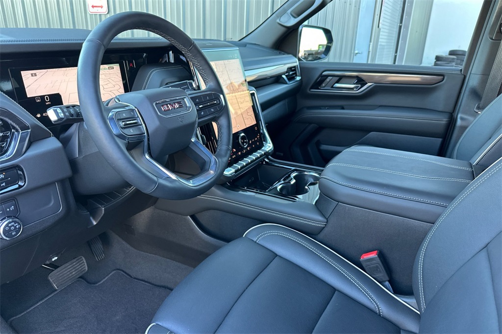 used 2025 GMC Yukon car, priced at $71,947