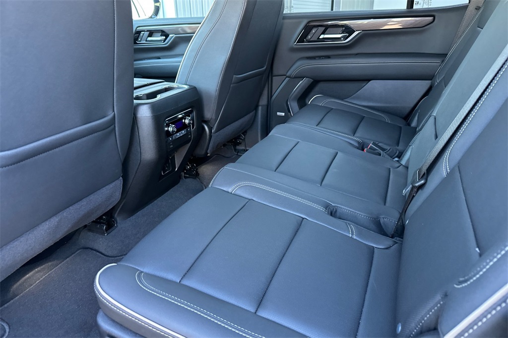 used 2025 GMC Yukon car, priced at $71,947