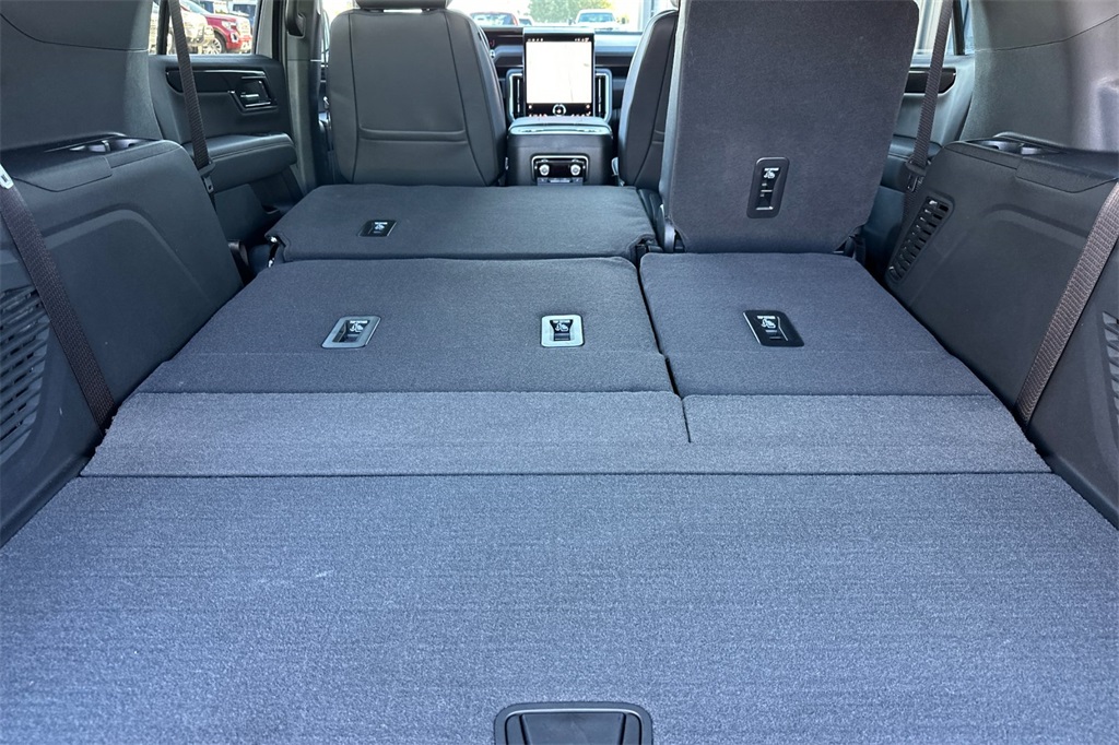 used 2025 GMC Yukon car, priced at $71,947