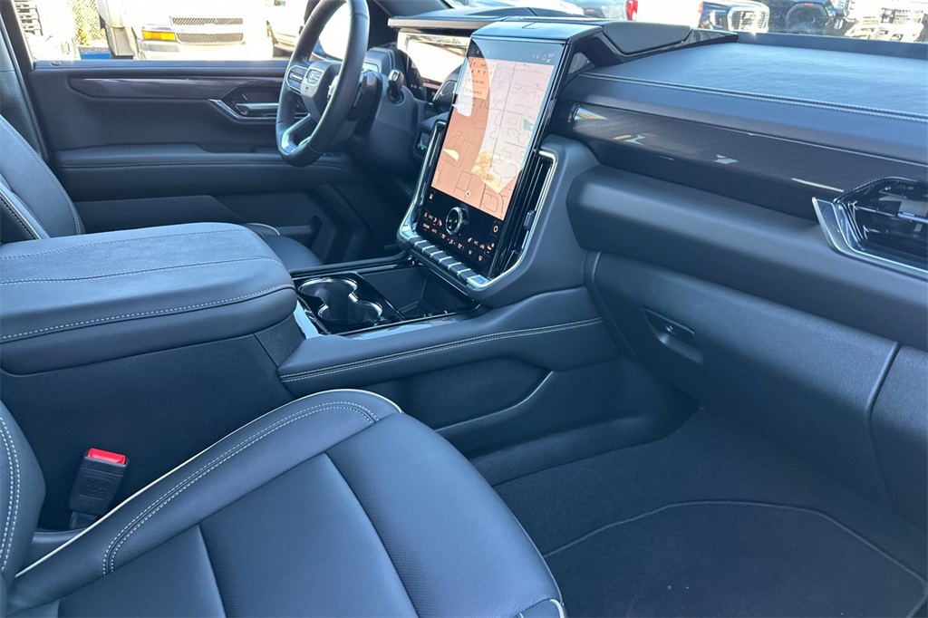 used 2025 GMC Yukon car, priced at $71,947