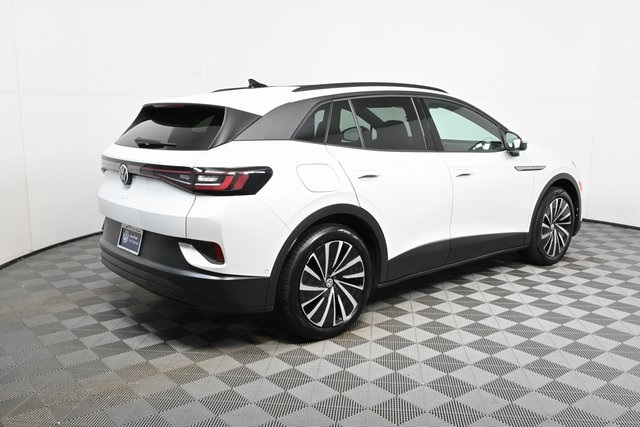 used 2024 Volkswagen ID.4 car, priced at $24,200