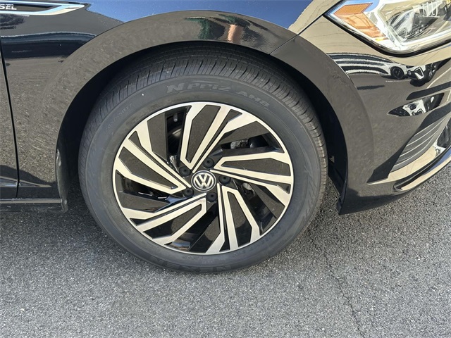 used 2021 Volkswagen Jetta car, priced at $21,327