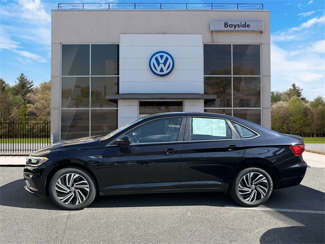 used 2021 Volkswagen Jetta car, priced at $21,327
