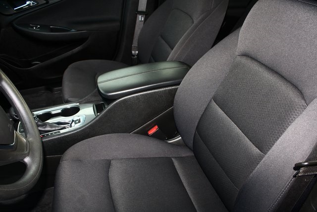 used 2024 Chevrolet Malibu car, priced at $20,937