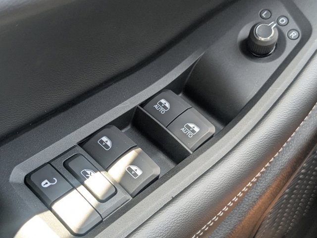 new 2025 Jeep Grand Cherokee car, priced at $30,920