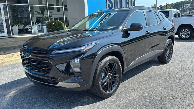 new 2025 Chevrolet Trax car, priced at $26,930