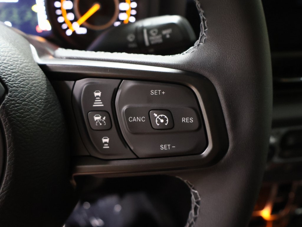 new 2025 Jeep Gladiator car, priced at $55,610