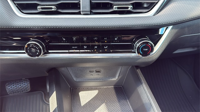 new 2026 Chevrolet Equinox car, priced at $30,735