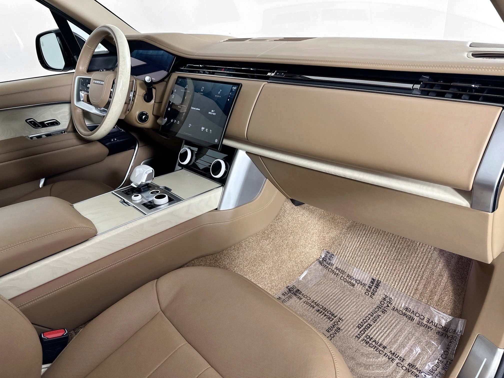 used 2023 Land Rover Range Rover car, priced at $164,998