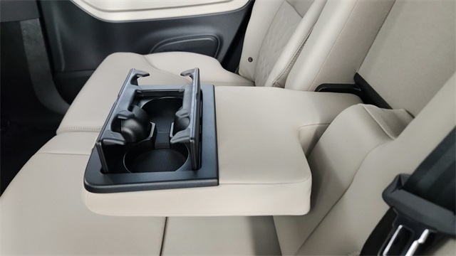 new 2026 Volvo XC90 Plug-In Hybrid car, priced at $81,875