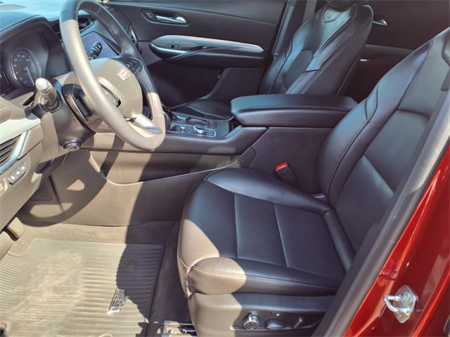 used 2022 Cadillac XT4 car, priced at $27,650