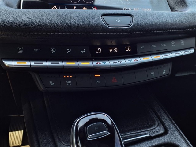 used 2022 Cadillac XT4 car, priced at $27,650