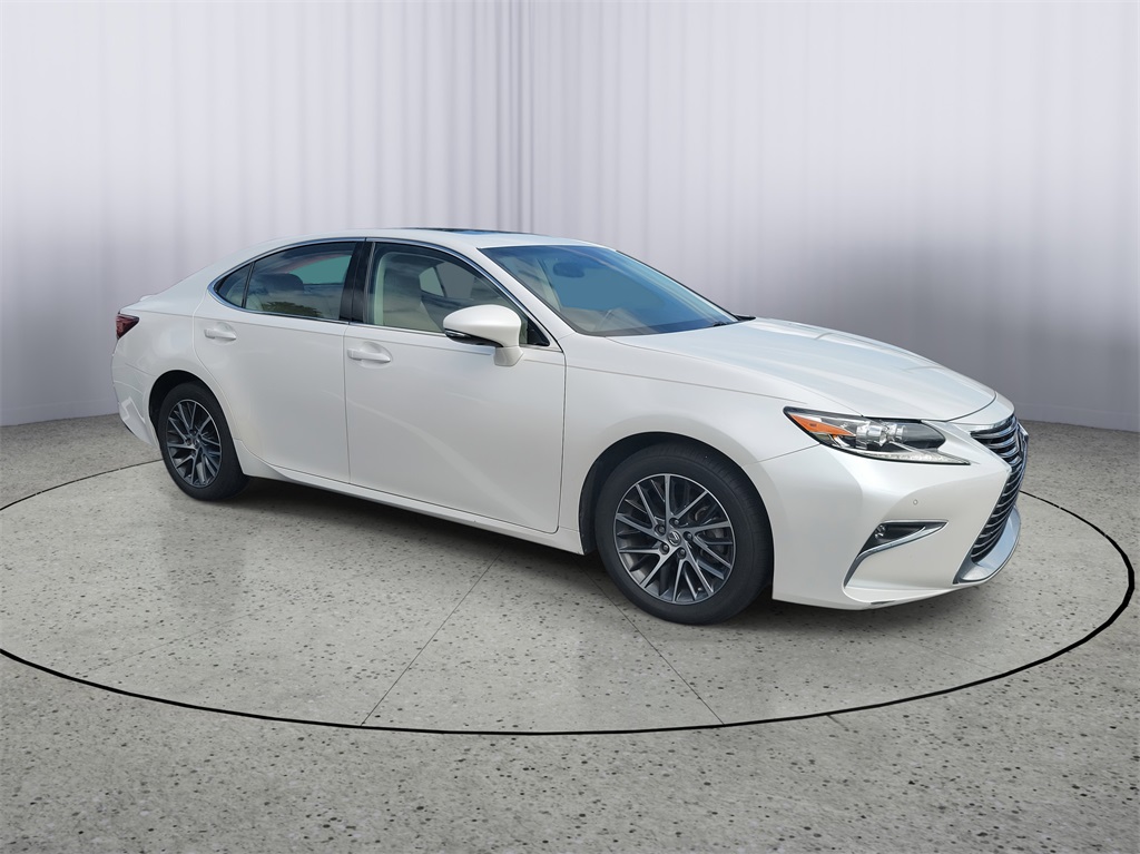 used 2018 Lexus ES car, priced at $22,998