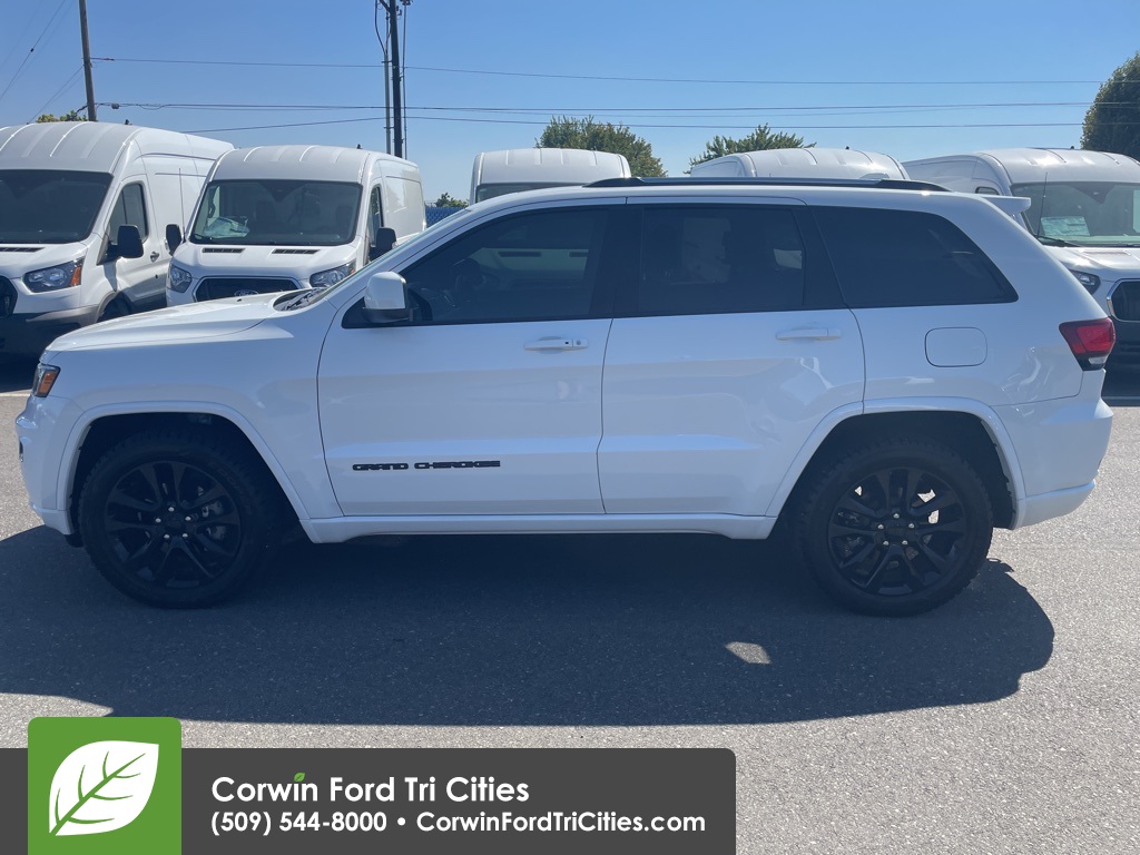 used 2020 Jeep Grand Cherokee car, priced at $27,989