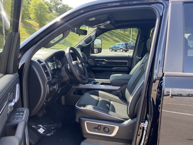 new 2025 Ram 1500 car, priced at $62,332