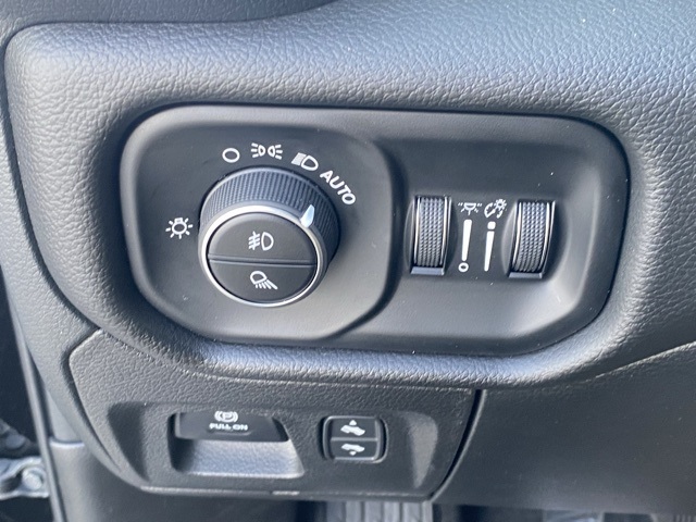 new 2025 Ram 1500 car, priced at $62,332