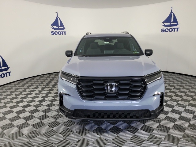 new 2025 Honda Pilot car, priced at $44,205