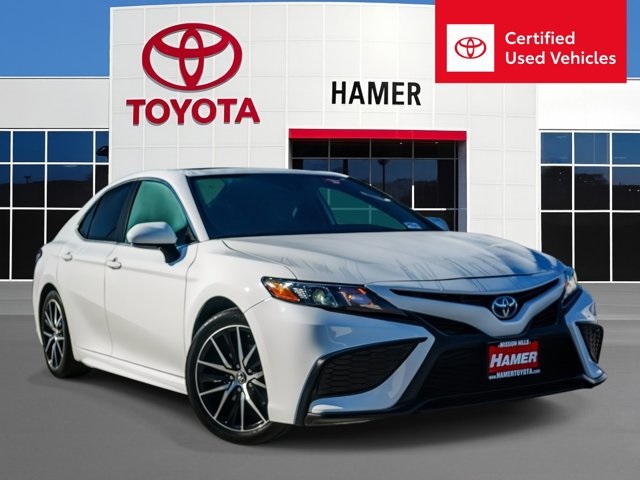 used 2022 Toyota Camry Hybrid car, priced at $27,293