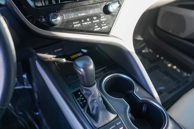 used 2022 Toyota Camry Hybrid car, priced at $27,293