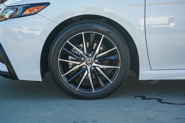 used 2022 Toyota Camry Hybrid car, priced at $27,293