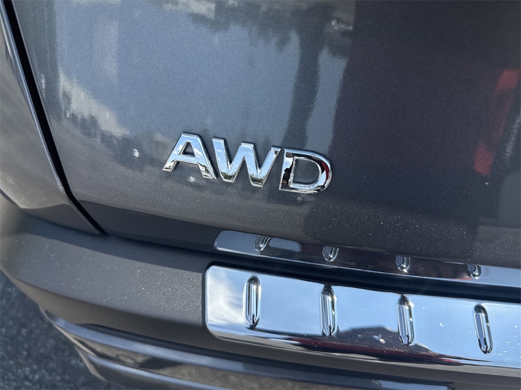 used 2025 INFINITI QX60 car, priced at $51,799
