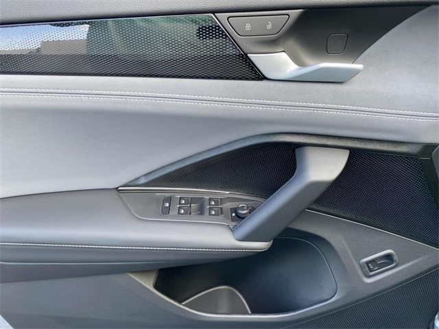 new 2025 Volkswagen Tiguan car, priced at $39,486