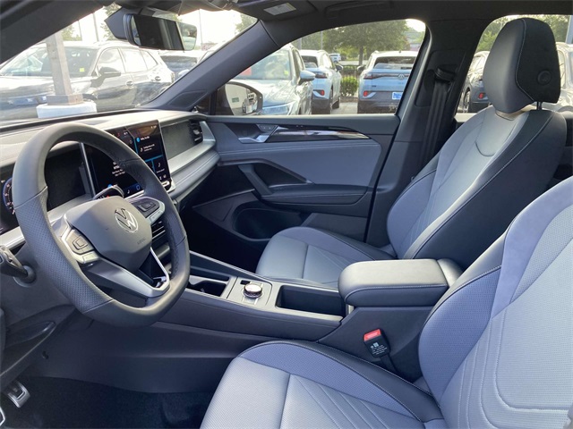 new 2025 Volkswagen Tiguan car, priced at $39,486