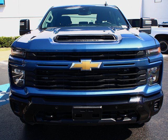 used 2025 Chevrolet Silverado 2500HD car, priced at $59,370