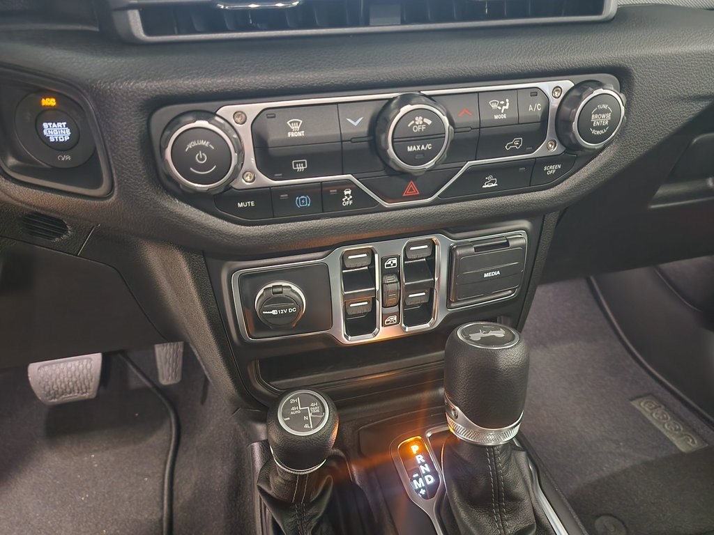 new 2025 Jeep Wrangler car, priced at $54,999