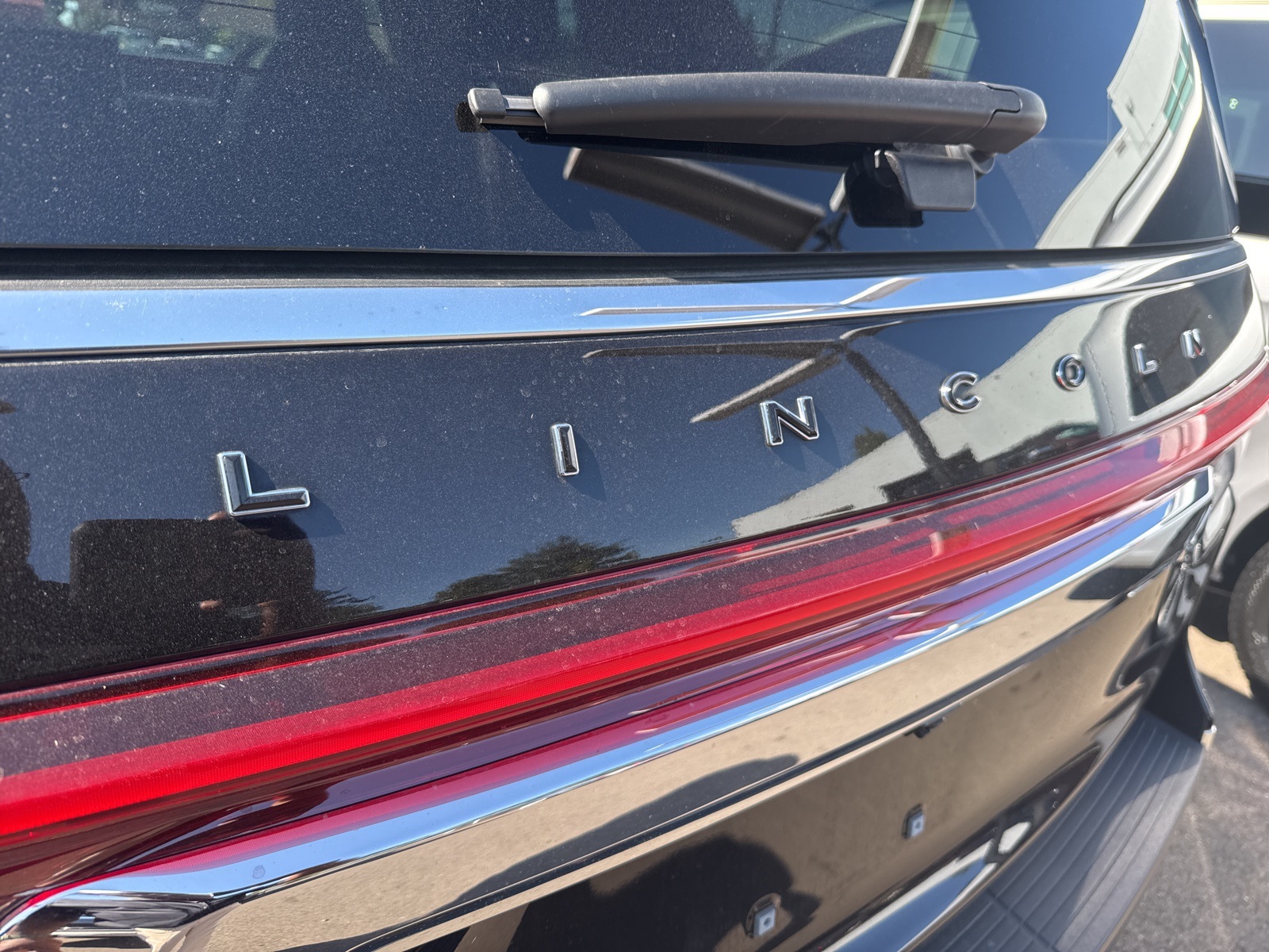 used 2022 Lincoln Navigator car, priced at $64,998