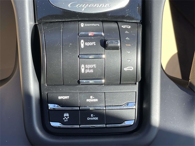 used 2018 Porsche Cayenne E-Hybrid car, priced at $22,657