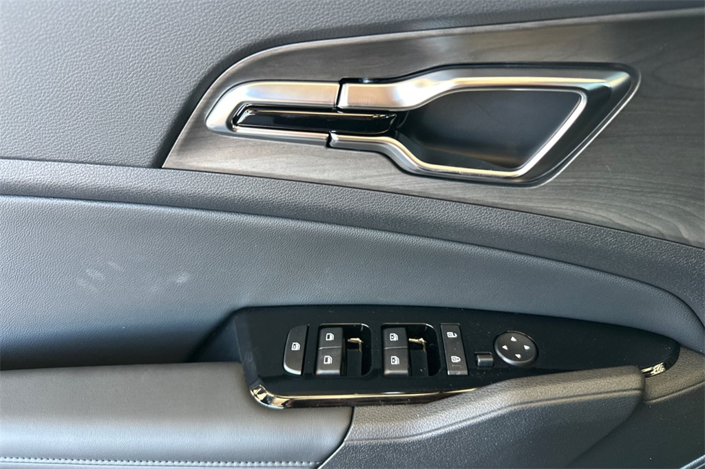 new 2025 Kia Sportage Plug-In Hybrid car, priced at $41,875