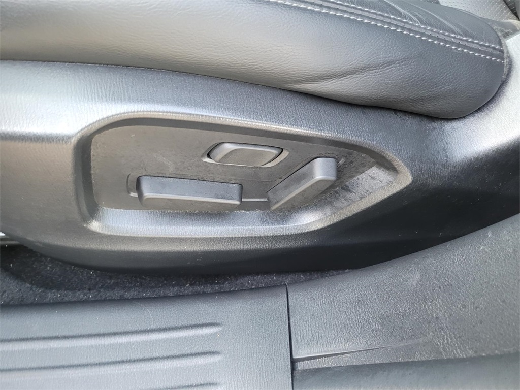 used 2023 Mazda CX-9 car, priced at $27,900