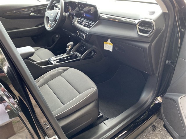 new 2026 Chevrolet TrailBlazer car, priced at $29,165