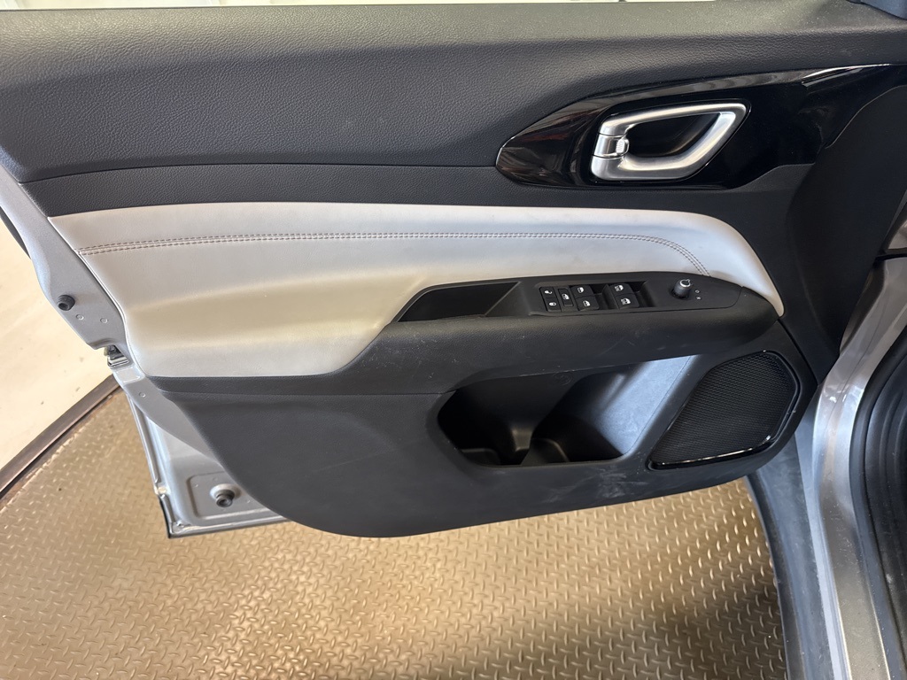 used 2023 Jeep Compass car, priced at $25,800