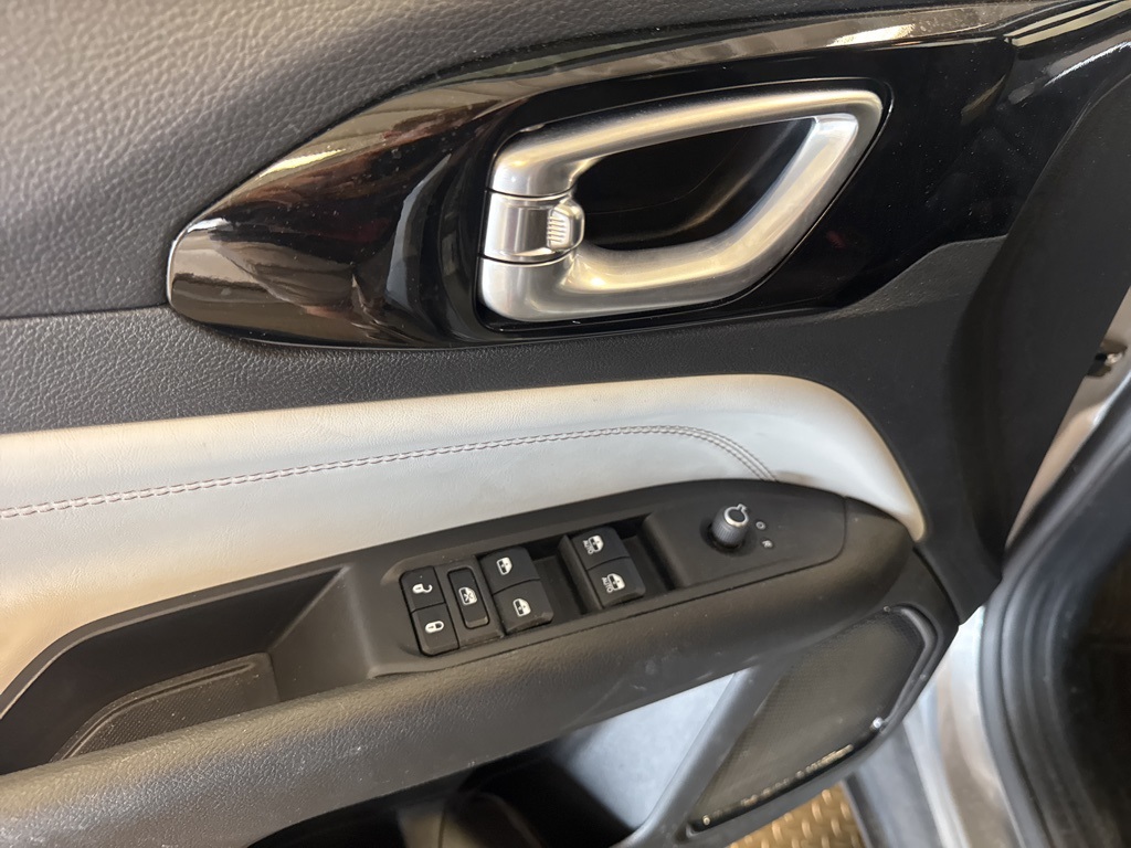 used 2023 Jeep Compass car, priced at $25,800