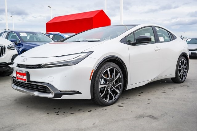 new 2026 Toyota Prius Plug-In Hybrid car, priced at $41,064