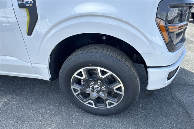 new 2025 Ford F-150 car, priced at $46,590