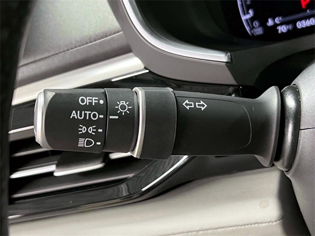 used 2023 Acura MDX car, priced at $41,020