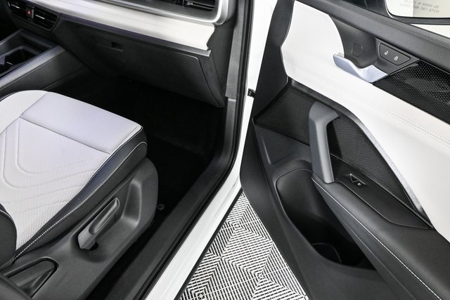 new 2025 Volkswagen Tiguan car, priced at $36,629