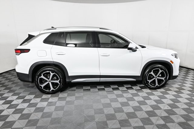 new 2025 Volkswagen Tiguan car, priced at $36,629