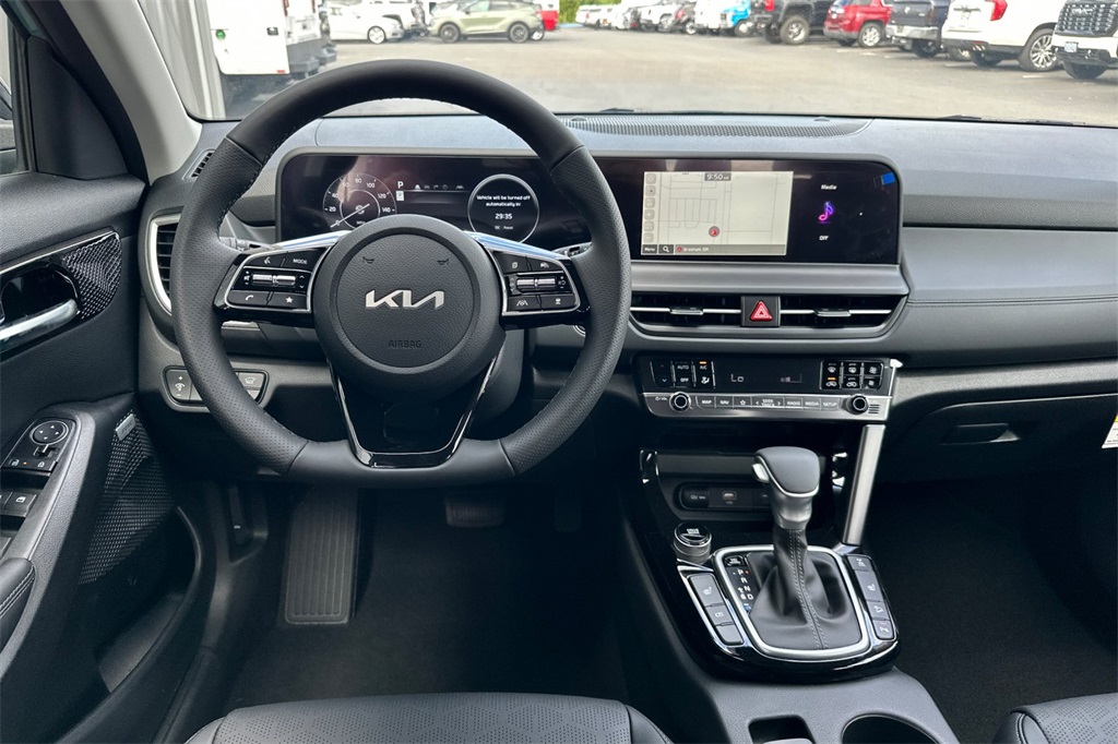 new 2026 Kia Seltos car, priced at $33,370