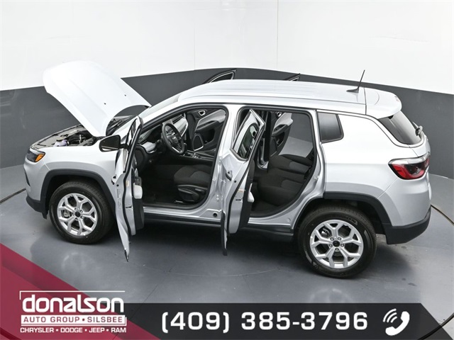 new 2025 Jeep Compass car, priced at $27,444